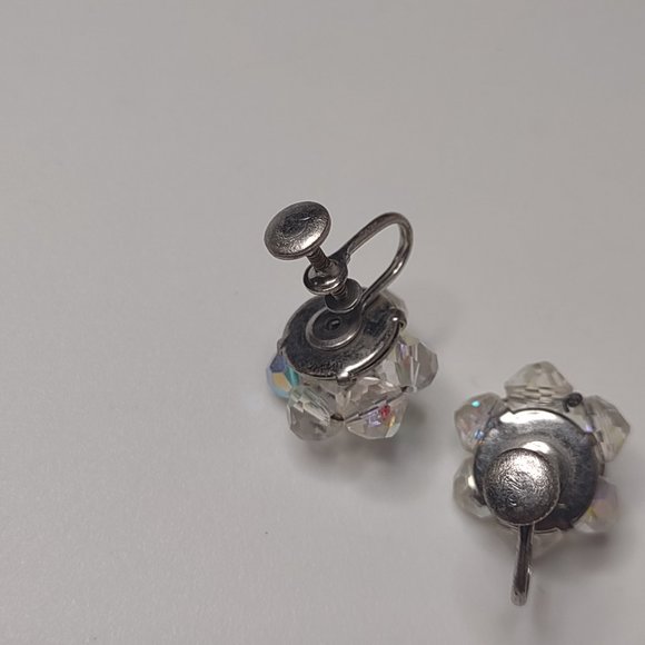 Vintage Clear Glass Screw On Earrings - Picture 7 of 10